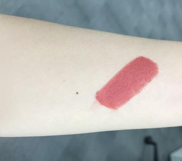平价不掉色奶茶色口红,黄皮口红色号显白平价
