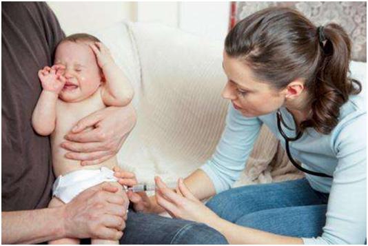 幼儿怕打针逃跑,如何消除幼儿打针恐惧