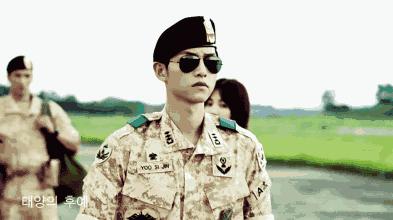 即使狠下心躲过宋仲基可忍心不被其他男星狂撩吗？