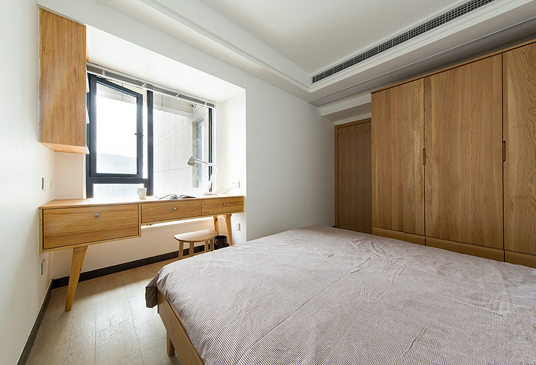 家装案例分享140现代简约风,装修原木风13万自己设计