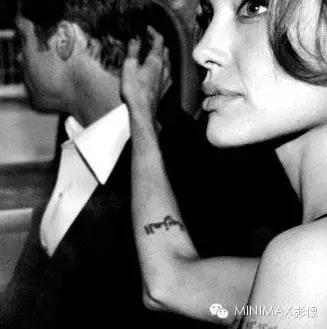 安吉丽娜朱莉同款纹身大连,纹身吸毒女反派