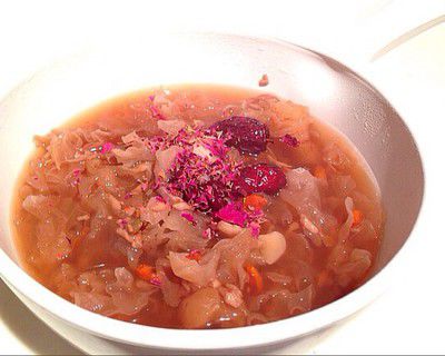 燕窝滋阴糖水,滋阴润燥的隔水炖燕窝