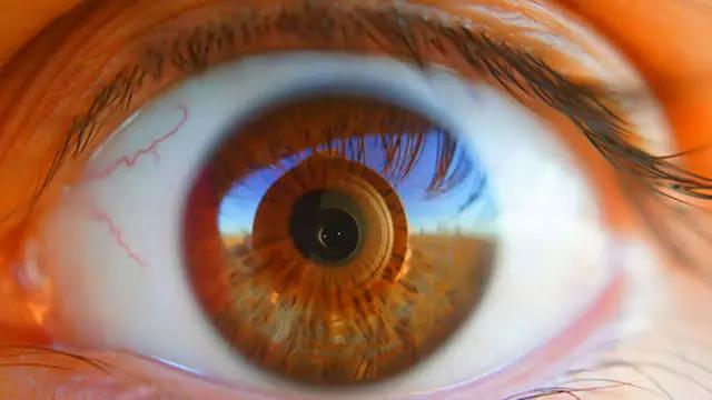 水中倒影镜面效果怎么拍,巧妙运用水面倒影拍出大片