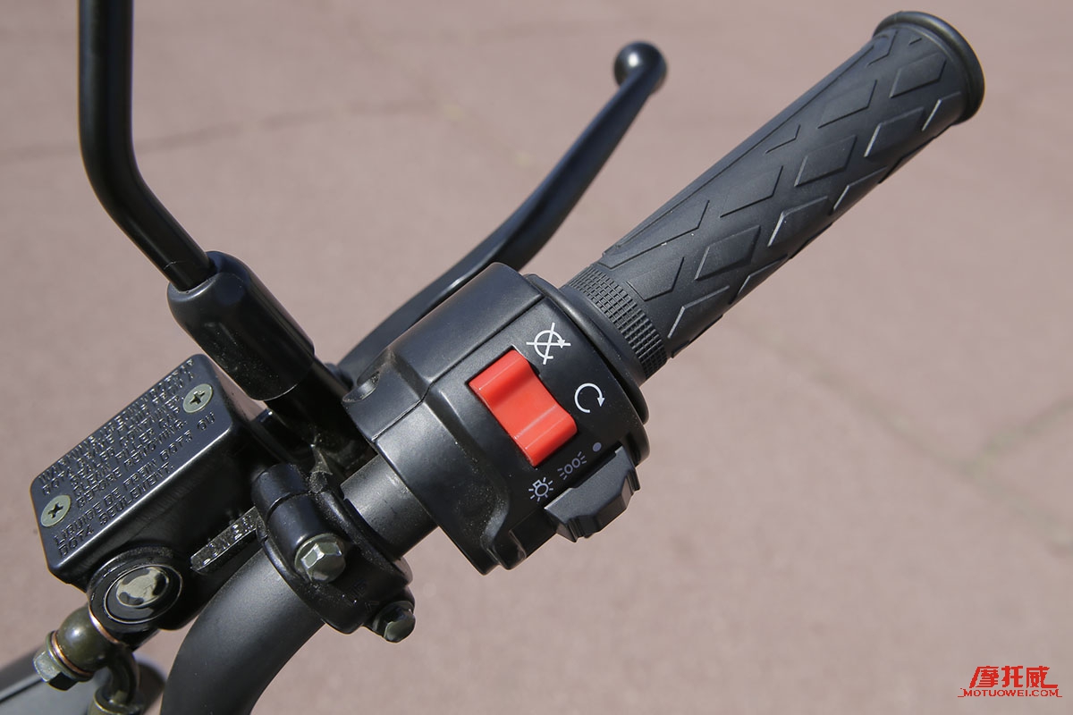 《原创试驾》城市运动小MINI力帆KPMINI摩托车试驾