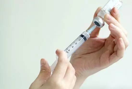 婴儿毒疫苗的真实事件,宝宝有热毒可以打疫苗吗