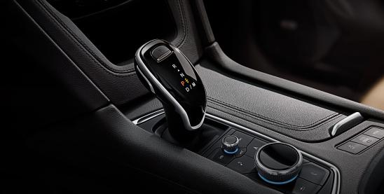 凯迪拉克xt5和奔驰glc300哪个好,林肯航海家2.0t和凯迪拉克xt5对比