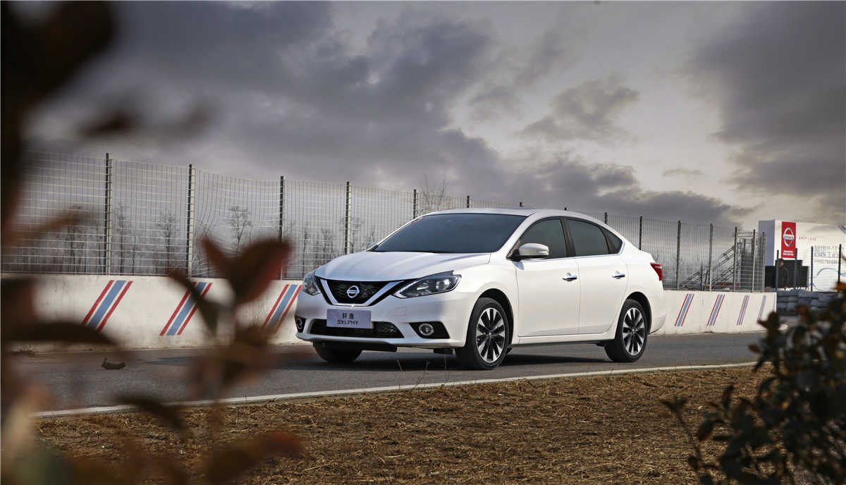 东风日产轩逸cvt尊享版,最新款东风日产轩逸尊享版