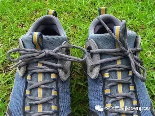 网球鞋的鞋带怎么穿,为什么网球鞋喜欢松鞋带