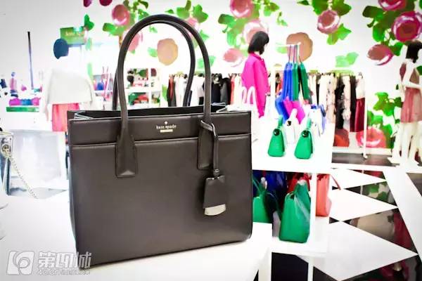 有折扣丨没买新包新鞋新衣服的，都奔这儿去了！