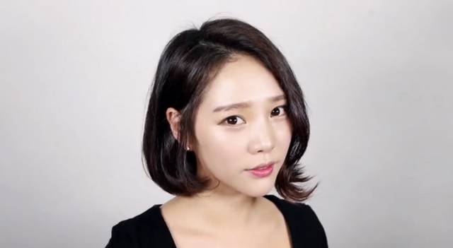 有层次外翻俏皮短发,多层次外翻翘的短发自己剪