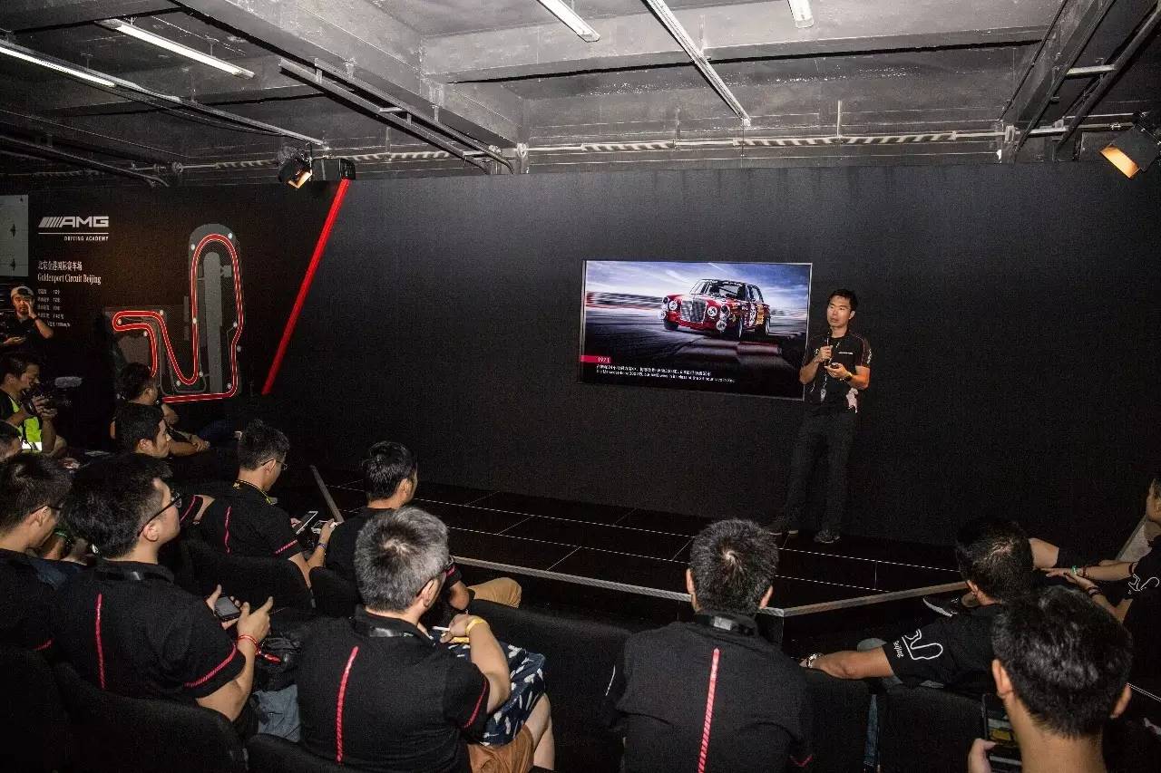 怎么学赛车驾照,获得赛车驾照有什么优势