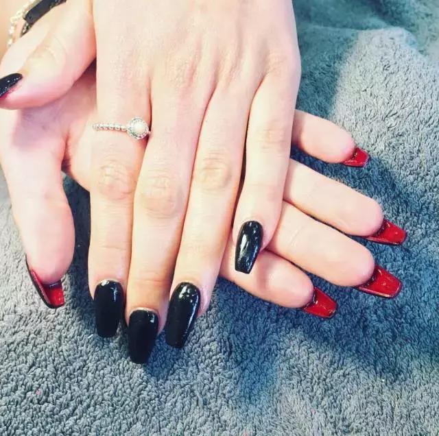 看到这个颜色我就想花钱