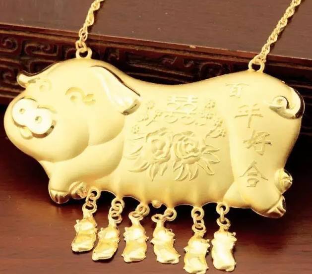 七夕快到了你想要男人送什么礼物,刚谈个对象七夕送什么礼物好男生