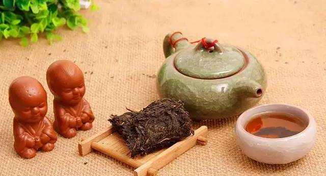 如何挑选泾阳茯砖茶,怎么挑选普洱茶砖