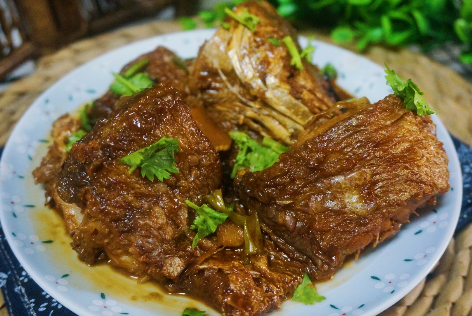 农村铁锅炖鱼最正宗的做法,家庭炖鱼最好吃的方法