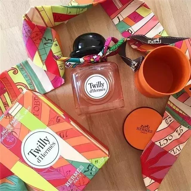 爱马仕lv丝巾,爱马仕丝巾香水情人节限定