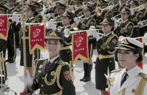 各国女兵中国女兵最帅,各国女兵阅兵颜值对比