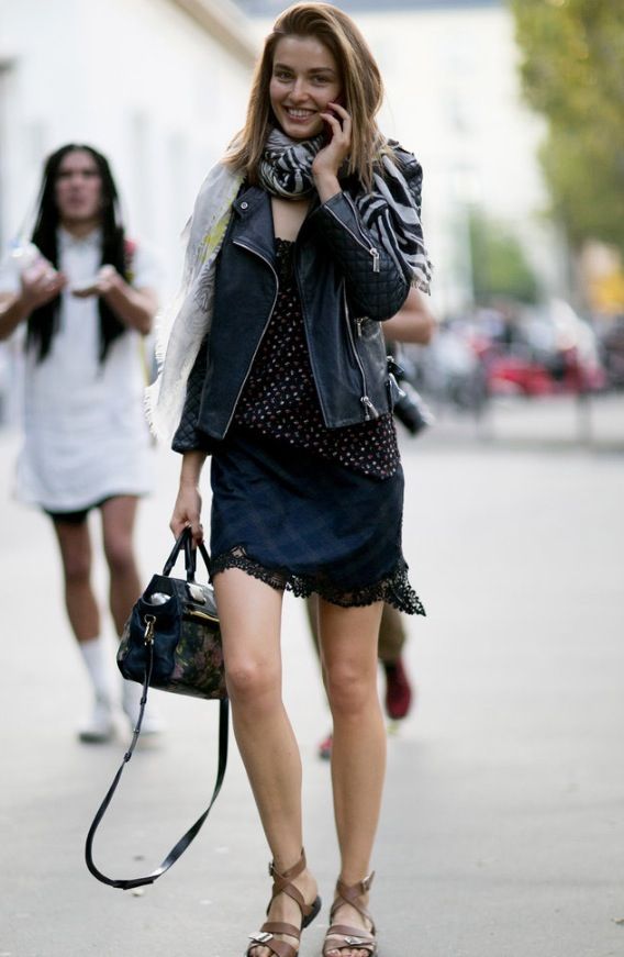 风靡时尚圈的slipdress，普通人应该怎么穿