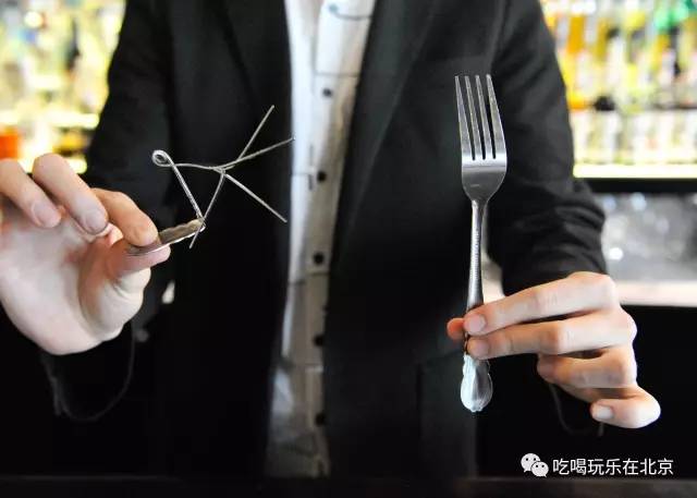 三里屯的这家店，让我甘心被“无人头”戏弄