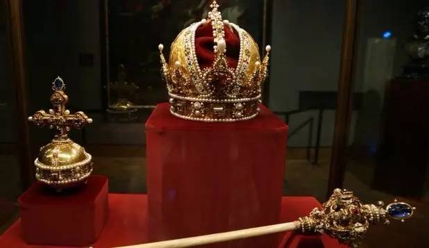 众筹排行榜:这个充气的方块,能让你屁股「放个假」?