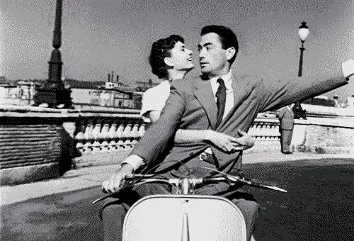 奥黛丽赫本的时代以什么为美,奥黛丽赫本优雅永不过时视频