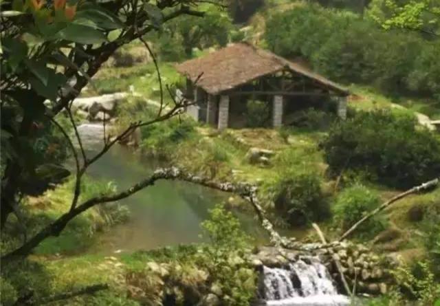 只是去个公园,却翻了几座山!