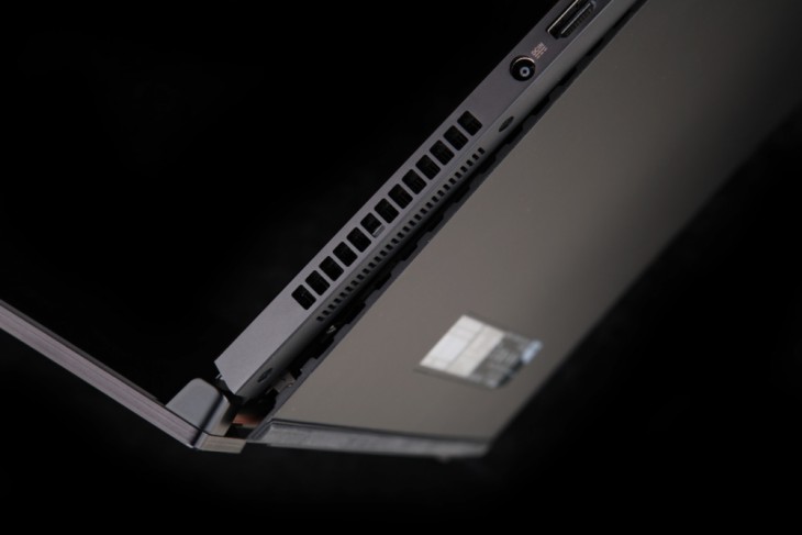 开启轻薄游戏本新时代ROG冰刃GX501VI评测