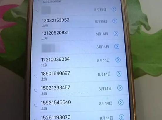 村民杀鸡时在鸡体内发现鸡宝,杀老母鸡发现肚里有疙瘩