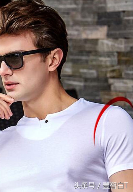 男士t恤下摆宽度多少合身,怎么挑选男士体恤