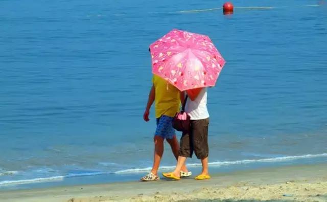 每个人心中有一片大海,每个人心里都有一个大海