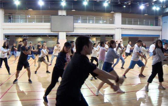 七夕来了别再空悲切，快来苏宁之夏与万人一起high翻天