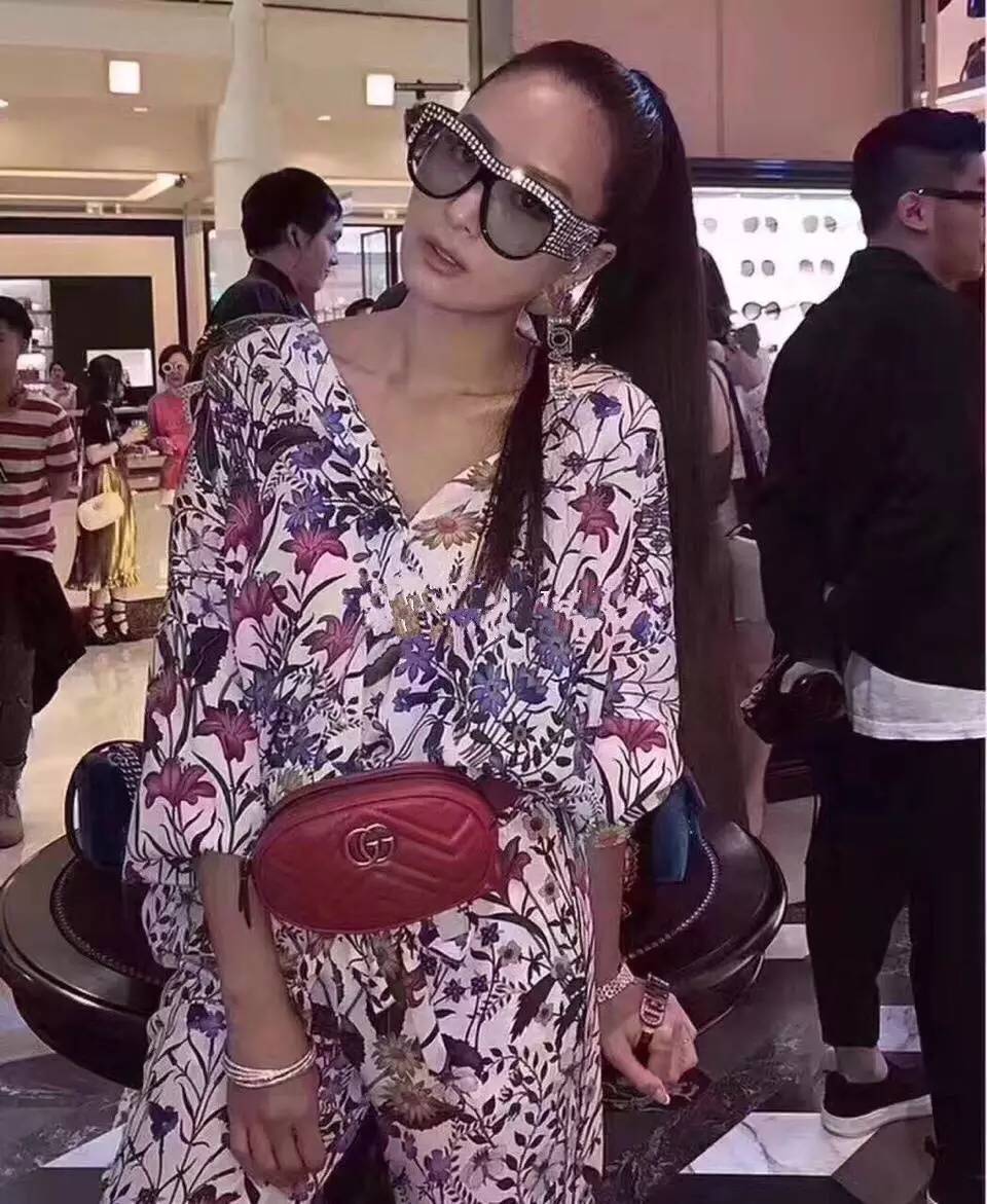 不要瞎跟风，别人背起来时髦的腰包你背上可能会变成售票员大婶！