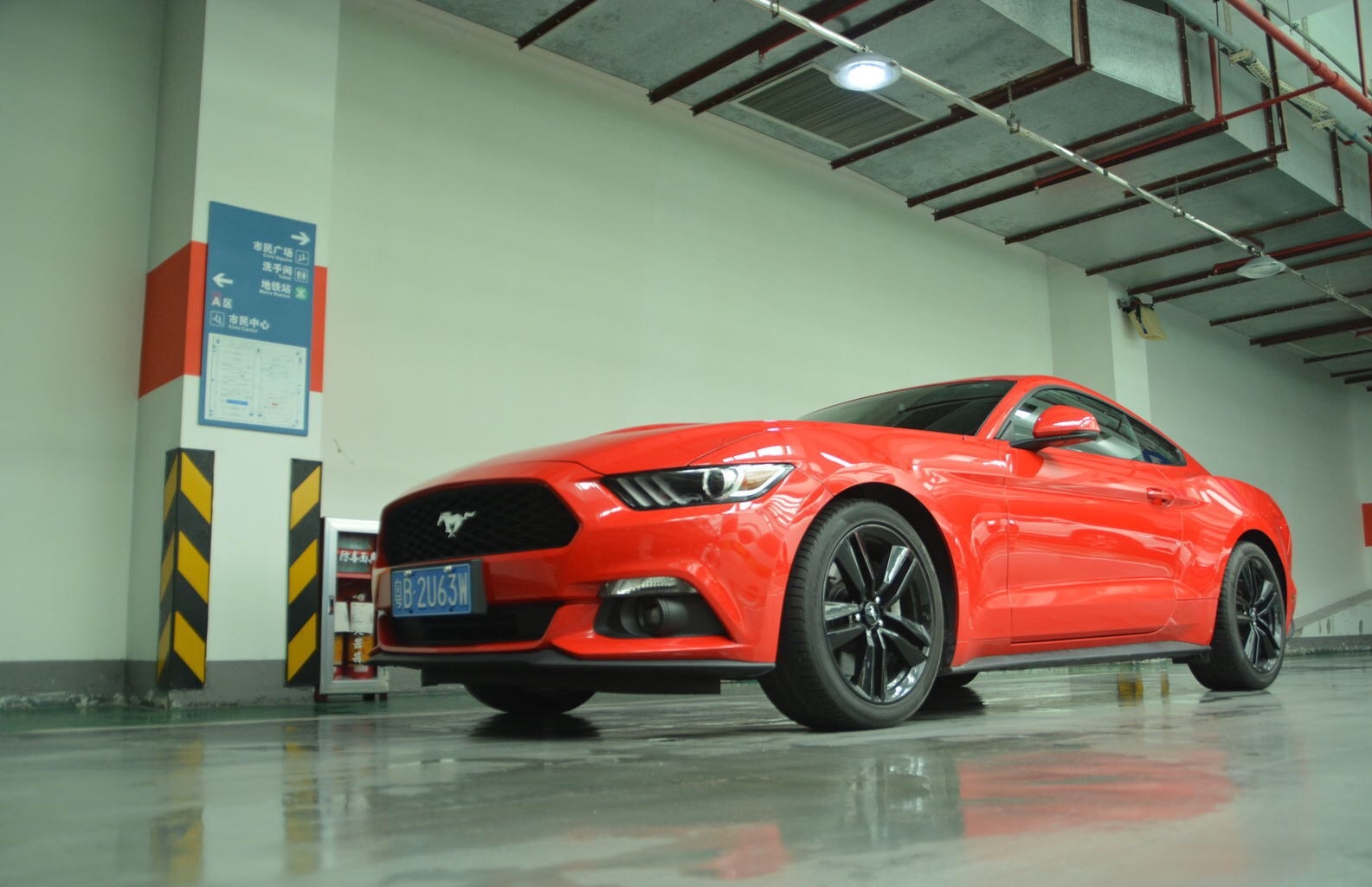 福特野马2.3t野驴,福特野马2.3帅气视频