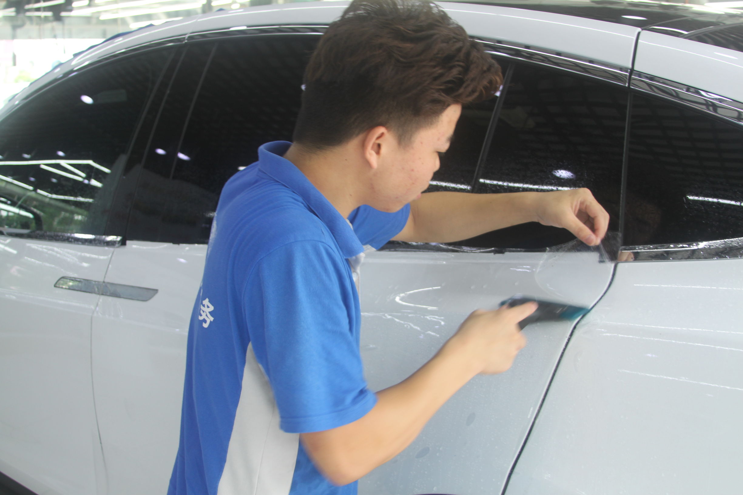 隐形车衣PTU材质,隐形车衣tup好还是tih好