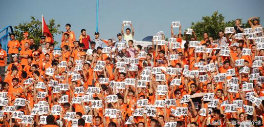 意外和中国足球说再见！14年342场，38岁外援谢幕