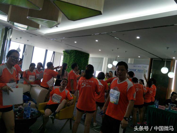 向上吧中国引体向上大赛,向上吧足球