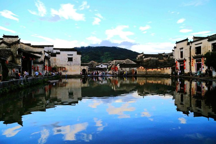 水光潋滟晴方好描写哪个景点,山色空蒙雨亦奇