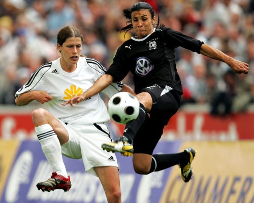 玛塔写给14岁的自己的一封信：偏见不息，战斗不止