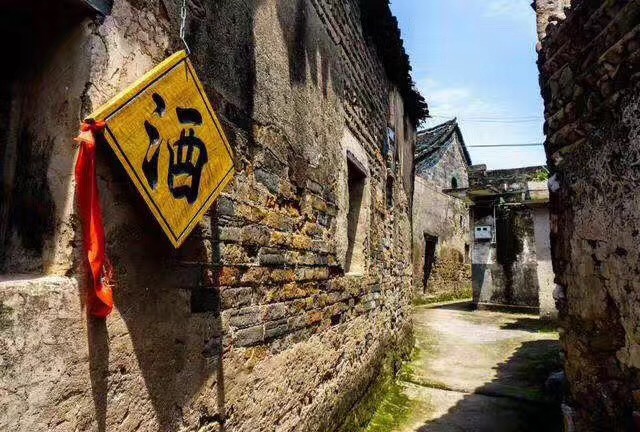 你想成为酒桌上的一流白酒专家吗?赶快记下这14个白酒小知识吧