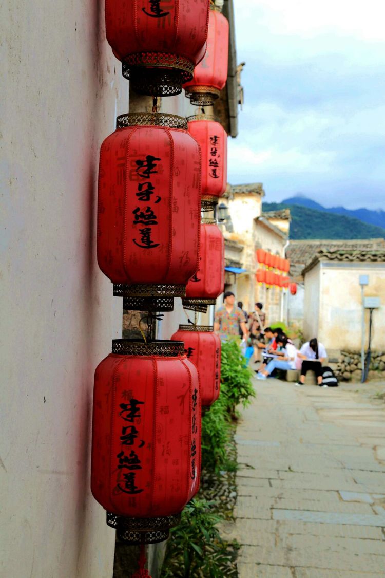 水光潋滟晴方好描写哪个景点,山色空蒙雨亦奇