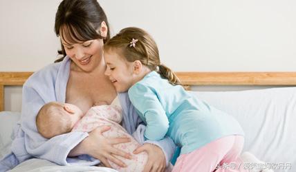 母乳喂养的妈妈不要吃哪些食物,母乳喂养的妈妈不可以吃什么食物