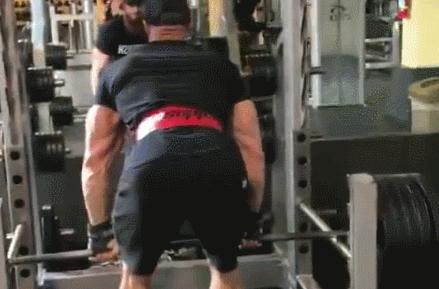 健身不要只练一个部位,健身不要偷懒快去训练