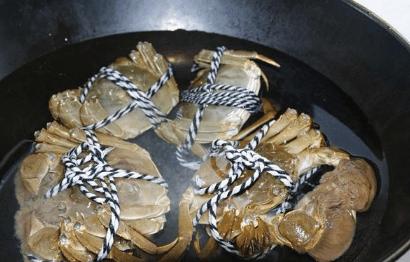 煮螃蟹是冷水下锅还是热水下锅,煮螃蟹是冷水下锅还是热水