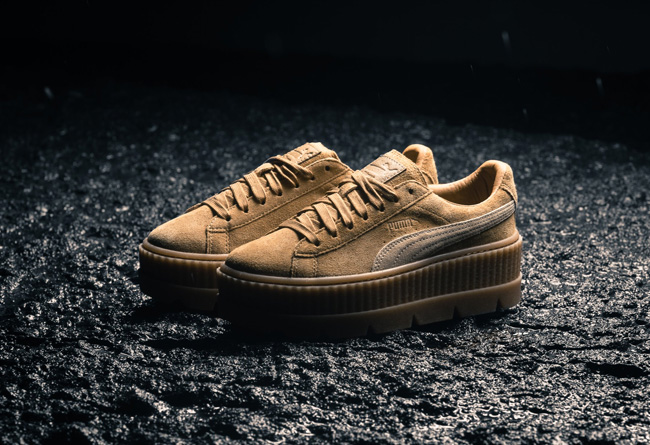 彪马松糕鞋蕾哈娜穿起来,蕾哈娜彪马联名紫色鞋子穿搭