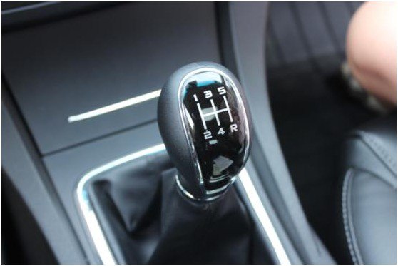 2017帝豪手动百万向上版说明书,吉利帝豪百万款向上版怎么看油耗