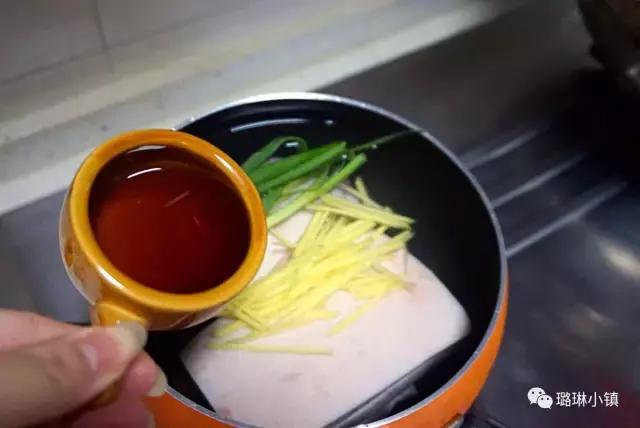 广式脆皮芝麻鸡的配方及做法视频,广式脆皮烧肉图片