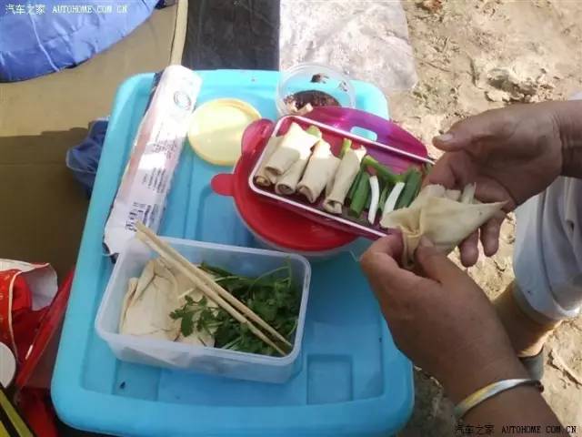 带着老伴穷游,开房车带老伴穷游