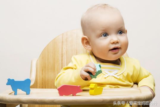 你家宝宝手指还是笨笨的吗？妈妈们千万别错过这四个阶段的训练