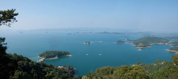 周末约朋友钓鱼,湖中最好钓鱼的地方