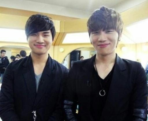 单看这一点，真怀疑这些爱豆之间的关系不一般！